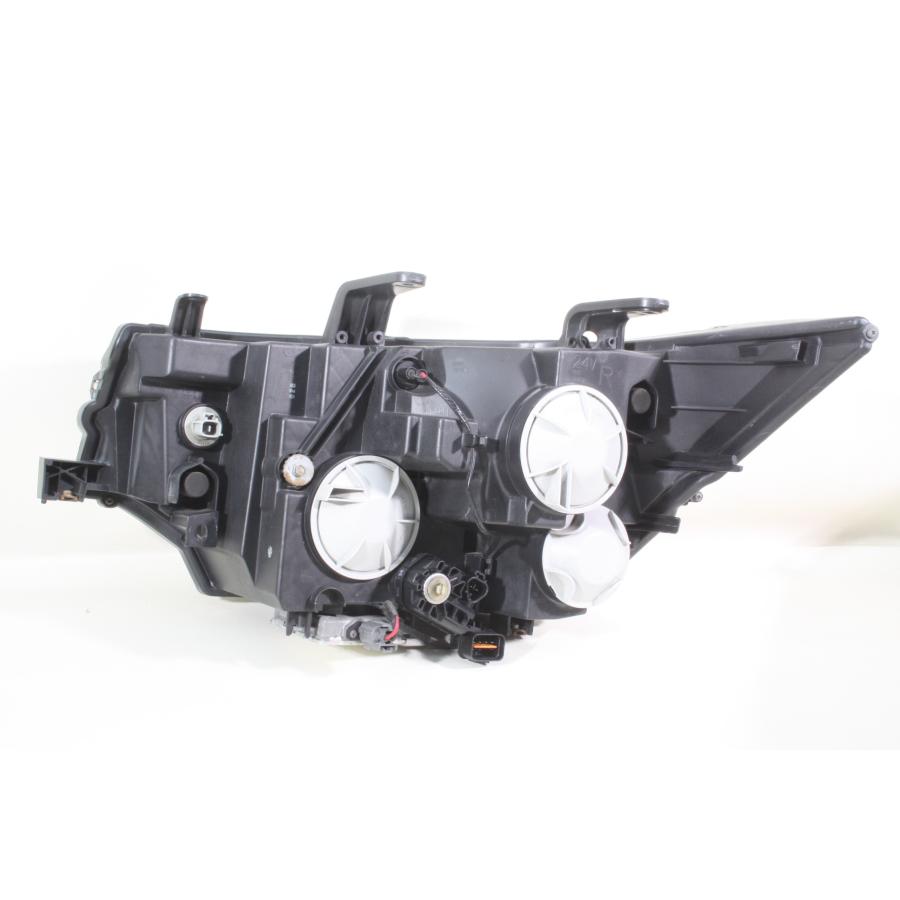 CV5W デリカ D:5 H20年式 4B12 CVT 2WD (CV系) 純正HID ヘッドライト