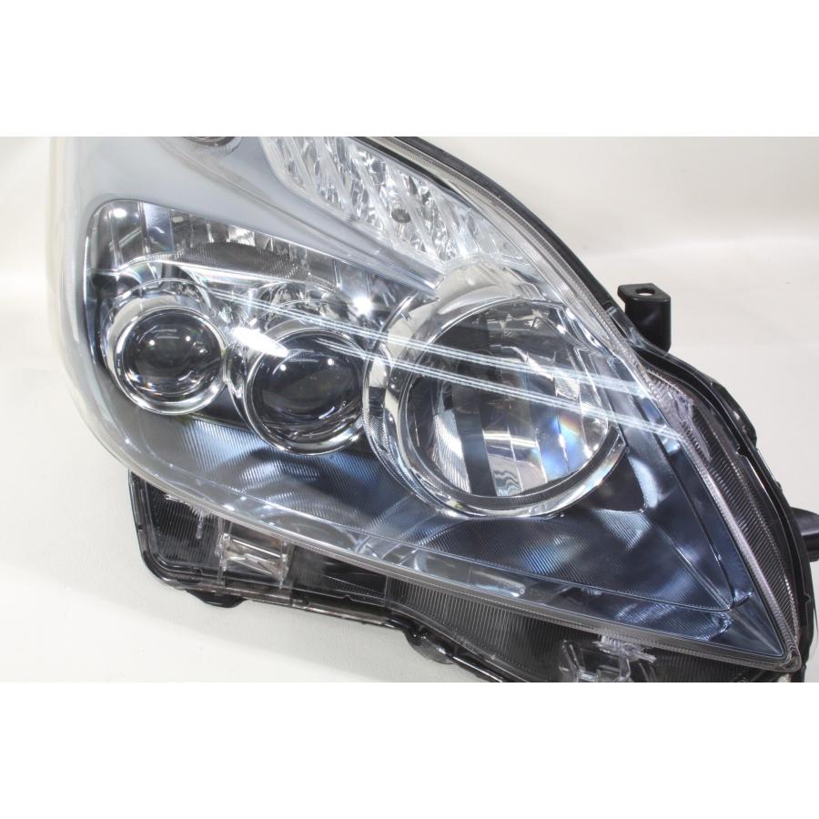 ZVW30 プリウス S G's 右 ヘッドライト H26年式 2ZR CVFC 2WD