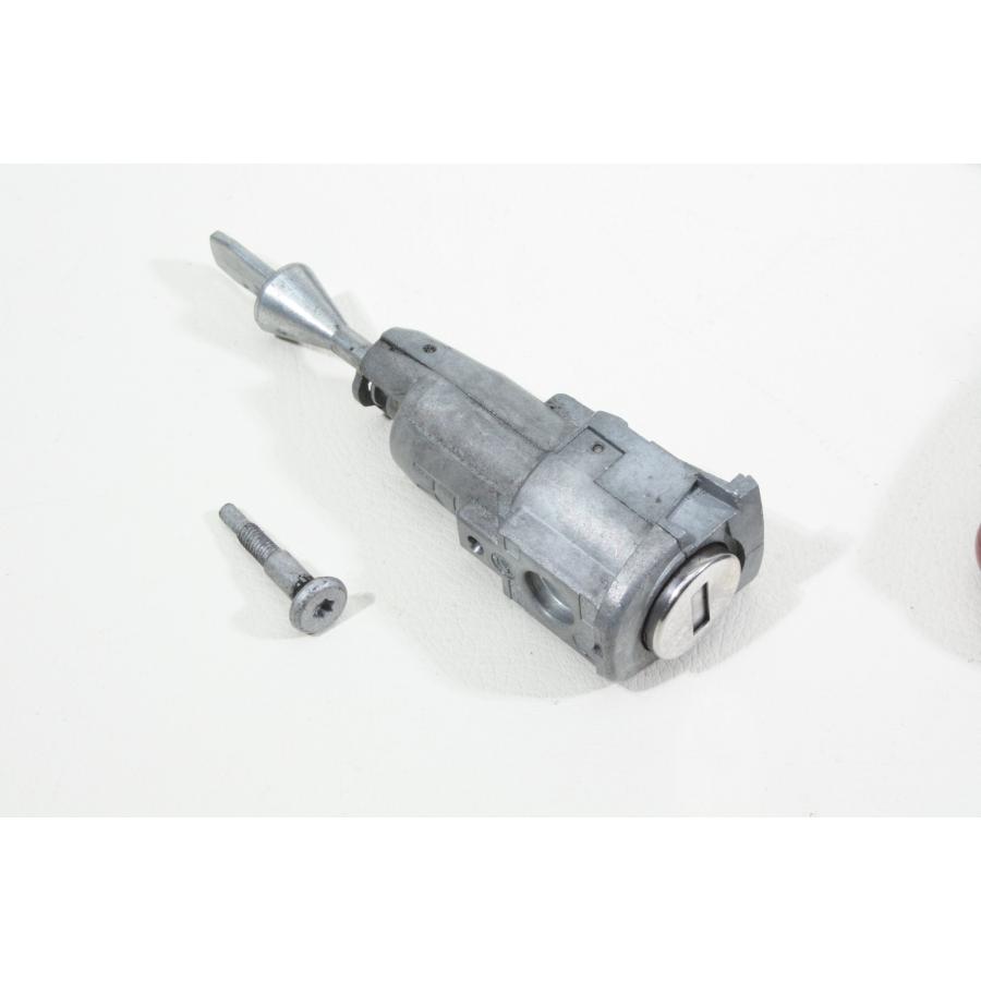 VW UP! アップ! 中古　ジャンク　キーシリンダー AACHY VW UP ワーゲンアップ H26年式 56971km CHY AT 2WD キーレスキー