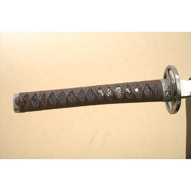 内祝い】 模造刀 新選組 三番隊組長 <br>斉藤一拵え 丸十鍔 <br