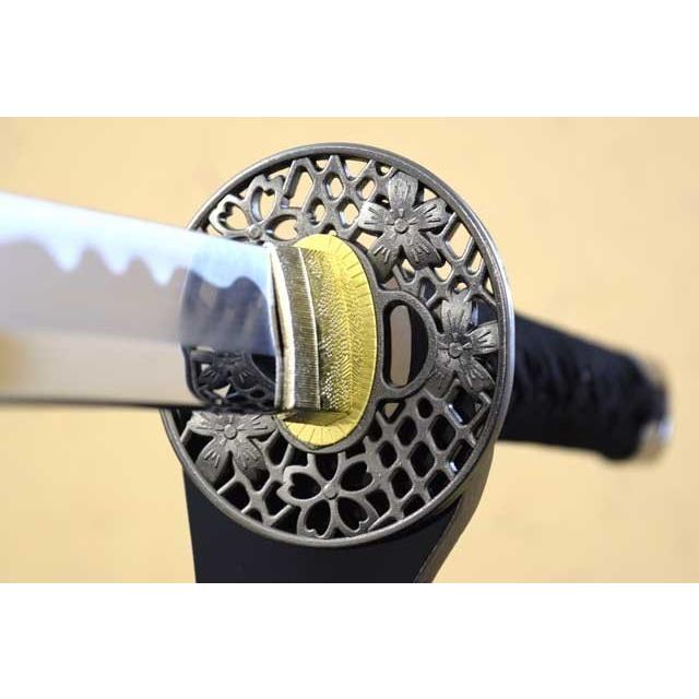 模造刀 装飾刀 黒鞘 金色模様 日本刀 模造刀［金黒鞘(さや)