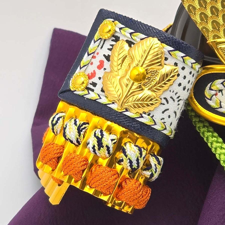 豆兜 正成公 大将軍 総大将 吉徳 化粧箱入りミニ兜 兜平飾り 五月人形