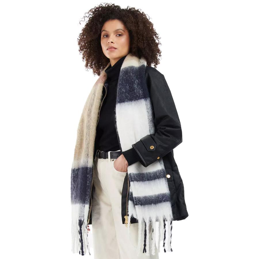 Barbour（バブアー） Isla Tartan Boucle Scarf Hessian Tartan アイラ