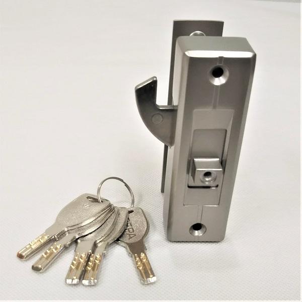 引戸用 面付戸先シリンダー鎌錠 GA-950DX シルバー色 ディンプルキー5