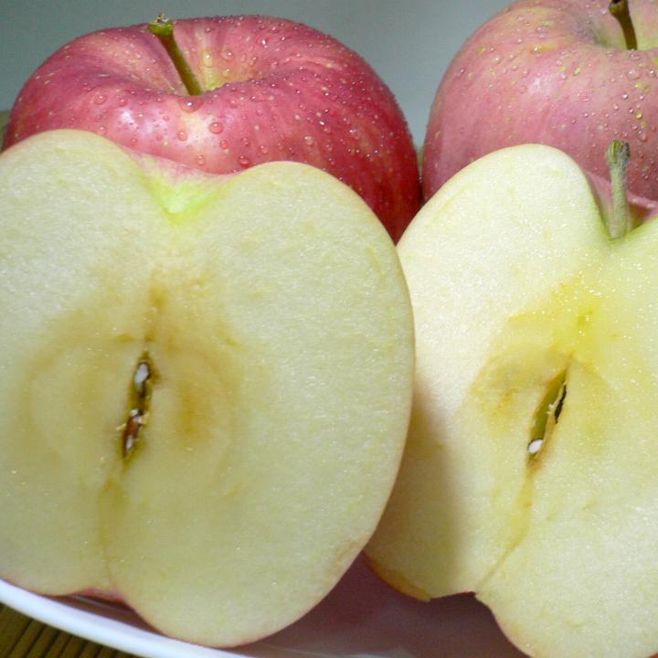 ❣️大特価❣️青森県産　フジりんご 約10キロ 楽天市場】高糖度 黒石 サンふじリンゴ 約10kg 中玉 36〜40個