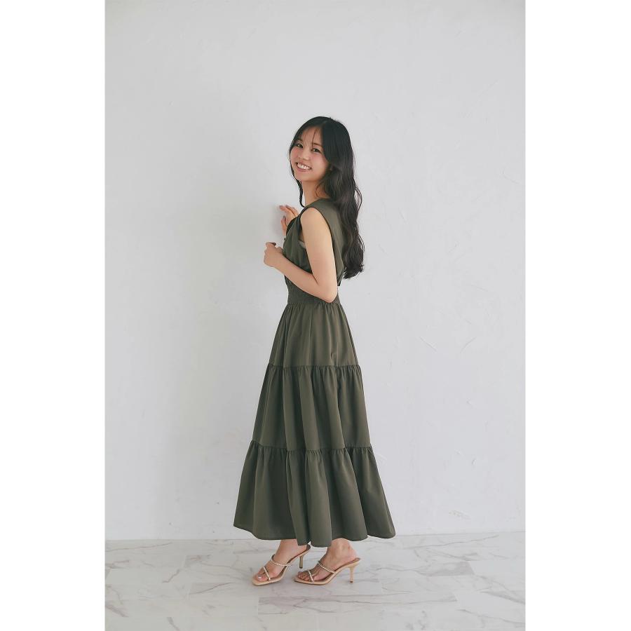 くるみ飾り釦付きピンタック×シャーリングティアードワンピース　ブラウン くるみ飾り釦付きピンタック×シャーリングティアードワンピース