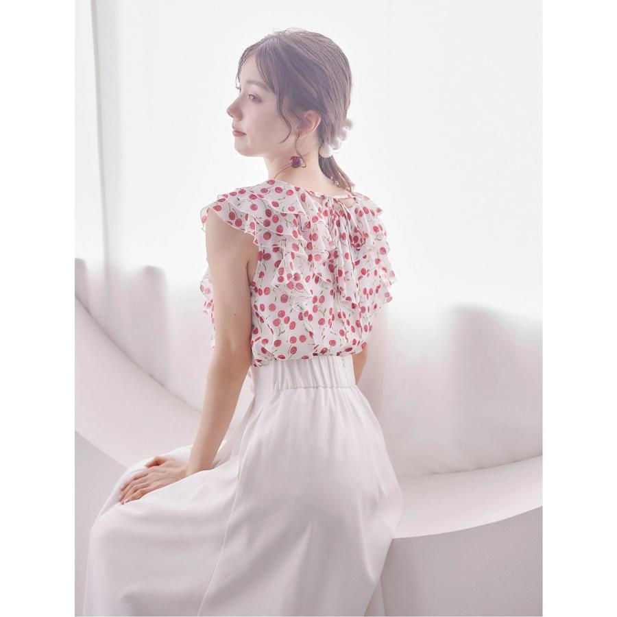 美品☆チェリープリントラッフルノースリーブ インナー付きチェリープリントラッフルフリルブラウス