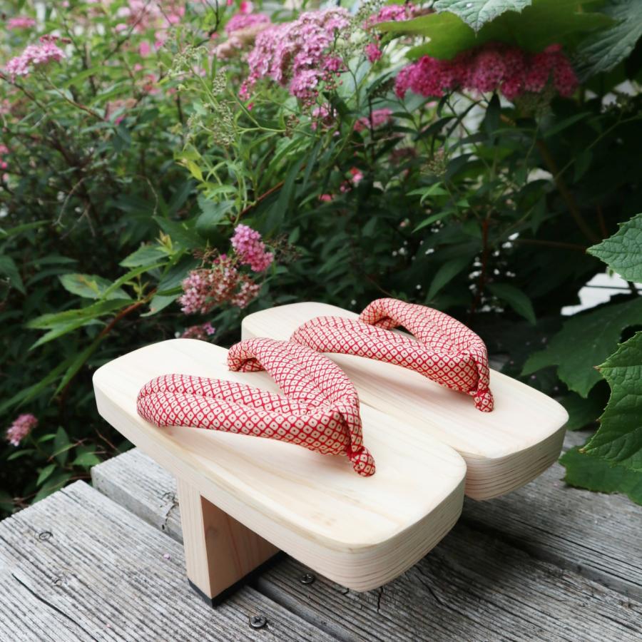 子ども用 一本歯下駄 天狗下駄 疋田花緒 底ゴム付 赤 黒 ひのき 国産