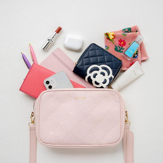 CLATHAS クレイサス モノグラム ショルダーバッグ ピンク 型押し CLATHAS クレイサス モノグラム ショルダーバッグ ピンク 型押し