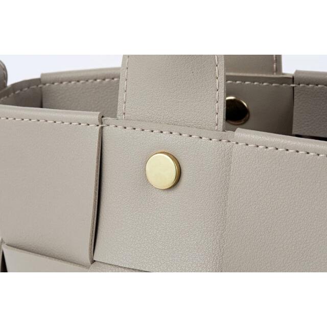 ナチュラルクチュール natural couture 編み込み仕上げの 2WAYトートバッグ 太めレザー調素材 上品系甘めファッション ショルダーストラップつき | natural couture | 03