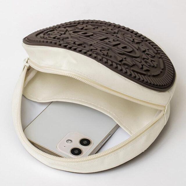 オレオ OREO クッキー型 ポーチ シリコン素材 かわいいポーチ 本物みたい 美味しそうなポーチ |  | 04