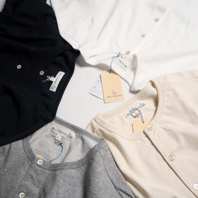 Merz b.Schwanen（メルツベーシュヴァーネン） ヘンリーネックTシャツ