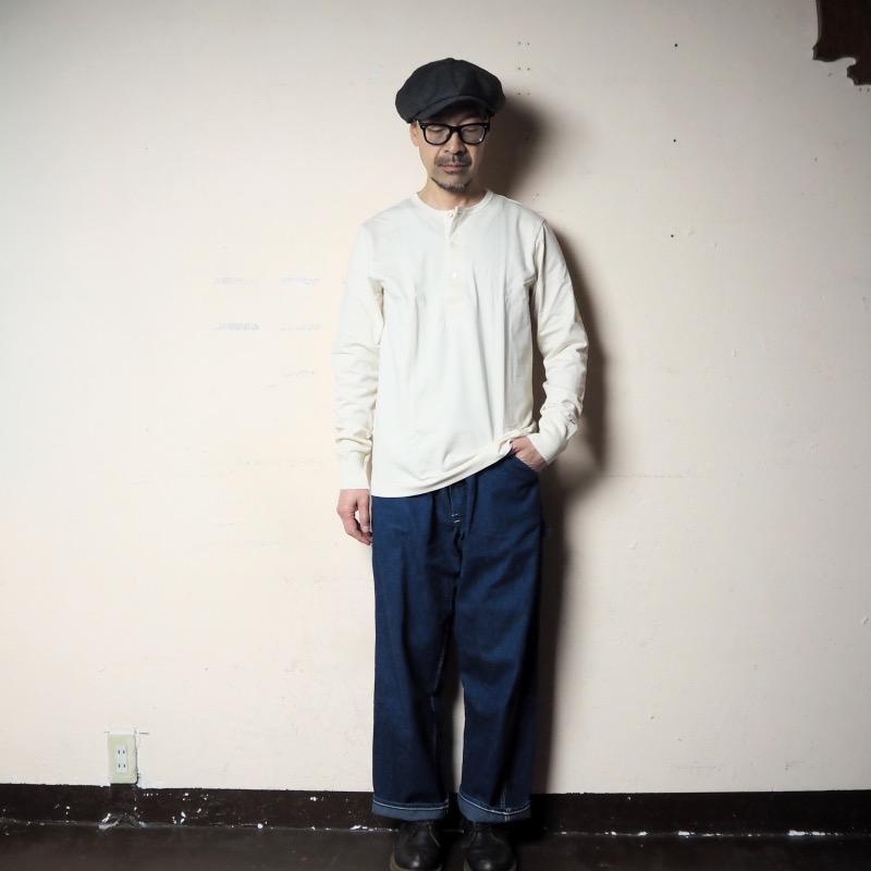 Merz b.Schwanen（メルツベーシュヴァーネン） ヘンリーネック長袖T
