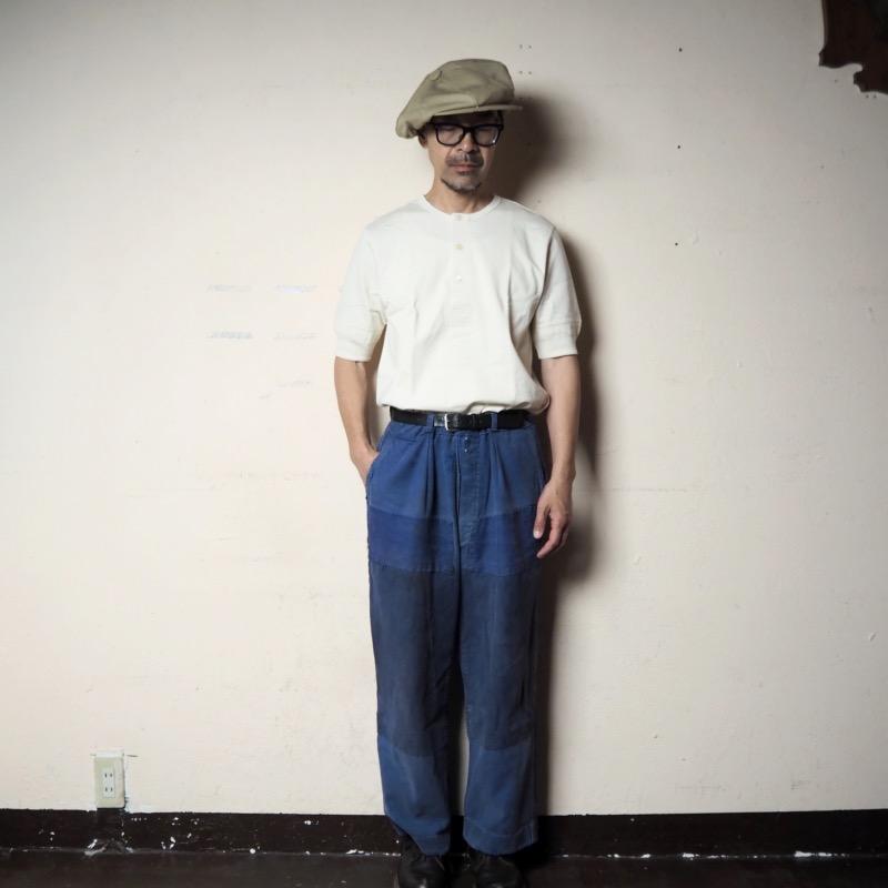 Merz b.Schwanen（メルツベーシュヴァーネン） ヘンリーネックTシャツ