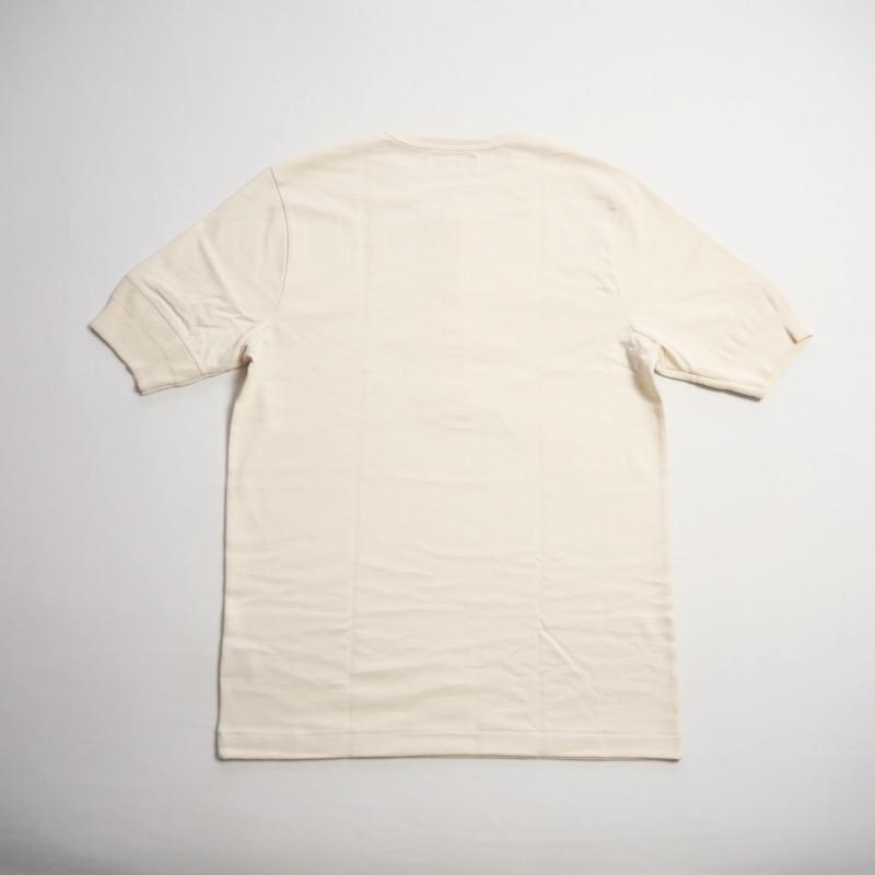 Merz b.Schwanen（メルツベーシュヴァーネン） ヘンリーネックTシャツ