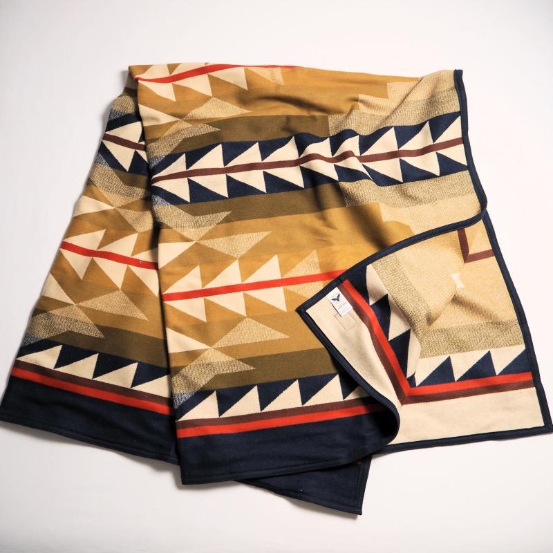 PENDLETON（ペンドルトン） 大判ブランケット MEDICINE BOW BLANKET