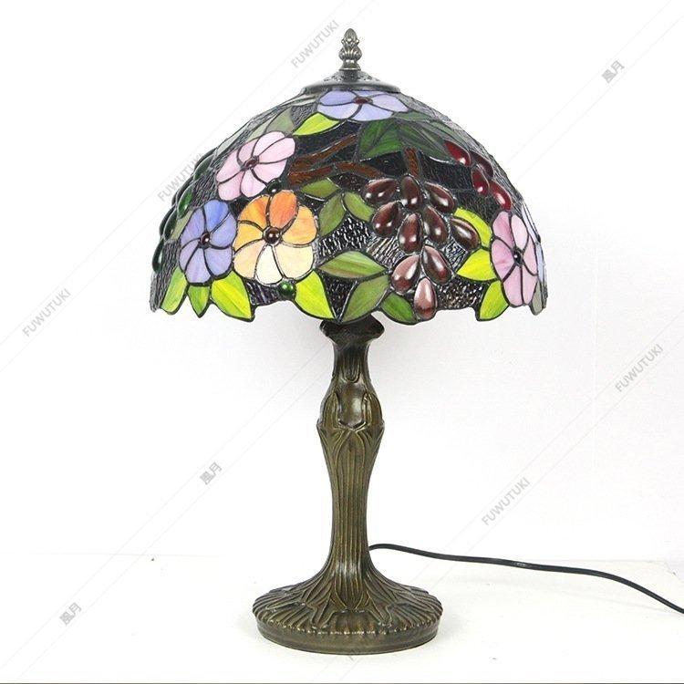 超特価sale開催 花柄 ステンドグラス テーブルランプ 飾り電灯 卓上ランプ 北欧 ティファニー ステン テーブルランプ 飾り電灯 卓上ランプ 北欧 ティファニー おしゃれ 綺麗な卓上照明 レトロ 読書灯 豪華 寝室 書斎 ガラス工芸 アンティーク 卓上ライト