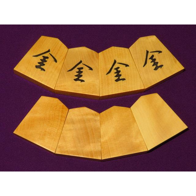 将棋駒 勝月作魚龍御蔵島黄楊斑入柾目彫埋将棋駒 新品/桐製平箱 将棋駒 勝月作魚龍御蔵島黄楊斑入柾目彫埋将棋駒 新品/桐製平箱