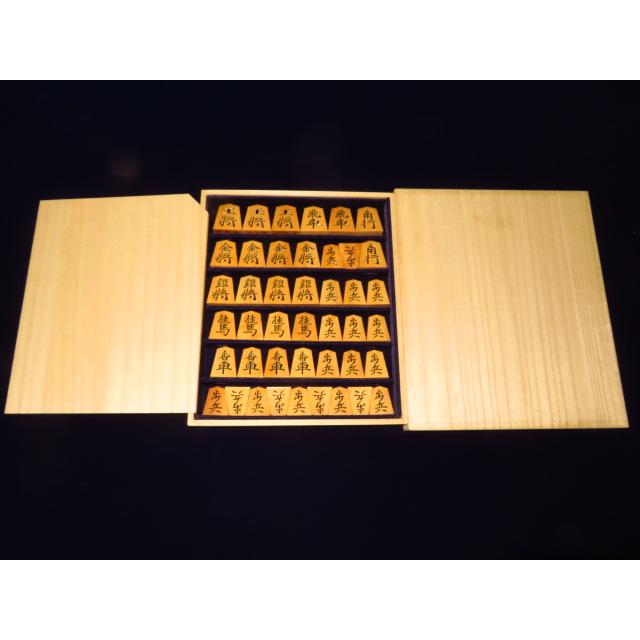 将棋駒 名駒再現/清夏作影水写三玉清安本黄楊斑入赤糸柾彫将棋駒 将棋駒 名駒再現/清夏作影水写三玉清安本黄楊斑入赤糸柾彫将棋駒