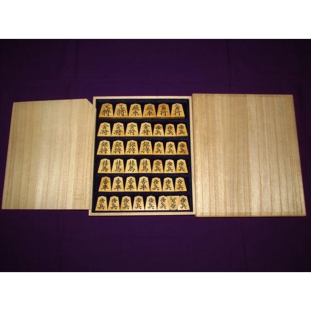 将棋駒 隆月作菱湖御蔵島黄楊根杢彫将棋駒/桐製平箱付新品(KS261 将棋駒 隆月作菱湖御蔵島黄楊根杢彫将棋駒/桐製平箱付新品(KS261