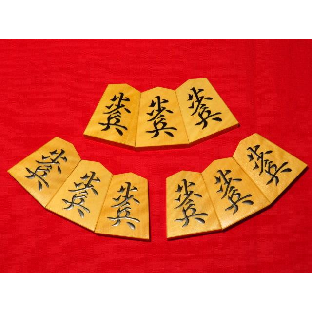 【即購入⭕️】 将棋駒　芳粹作魚龍島黄楊虎斑盛上将棋駒/新品桐製平箱付(KS480) 【FKP3862710568】(140250円)