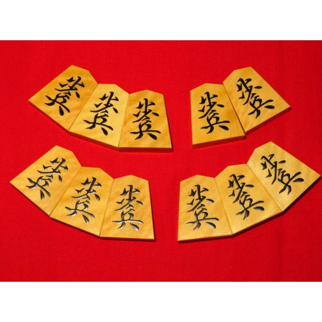 【即購入⭕️】 将棋駒　芳粹作魚龍島黄楊虎斑盛上将棋駒/新品桐製平箱付(KS480) 【FKP3862710568】(140250円)