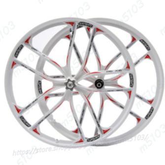 マグネシュウーム？　ホイール　　26インチ Sa5ed01ee76ff45ea8a360100d40ba