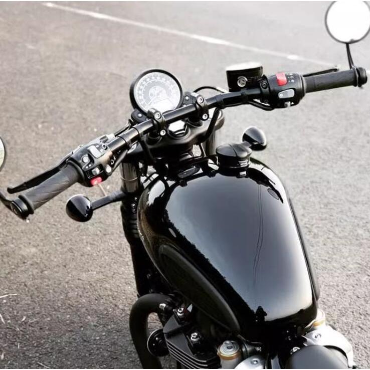 Triumph トライアンフ ボバー ボンネビル スピードマスター Triumph トライアンフ ボバー ボンネビル スピードマスター