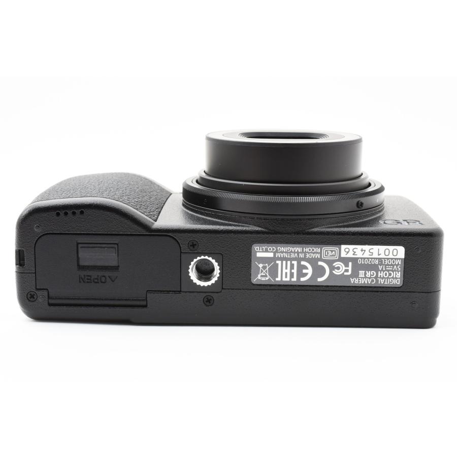 新品並み RICOH GR III デジタルカメラ : TOKAICAMERA - 通販 - Yahoo