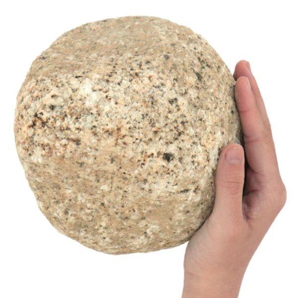 伊勢五郎太 3-4寸(約90-120mm) 360kg(18kg×20箱) / 庭 石 大 種類