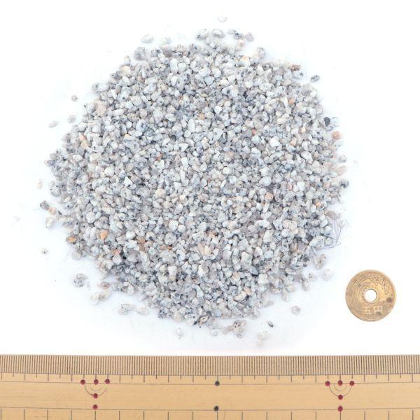 贈物 白川みかげ砂利 1分 約1 3mm kg 砂利 庭 おしゃれ 石 庭石 種類 御影 白 砂利敷き グレー 枯山水 和風 庭園 敷石 化粧砂利 細かい 庭砂利 Yoshikawa Office Net