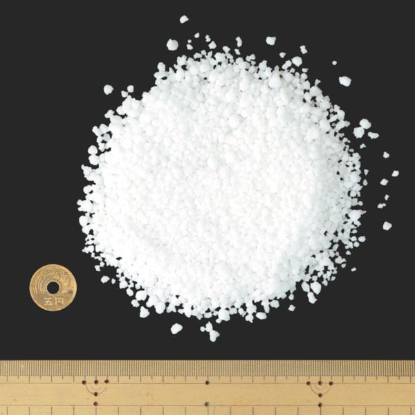 塩化マグネシウム 3kg / 防塵剤 防霜剤 霜柱対策 3キロ 少量 凍結防止剤 融雪剤 冬 凍結対策 塩マグ 土ぼこり 霜 対策 ほこり止め グラウンド グランド 撒く｜tokaijari｜02