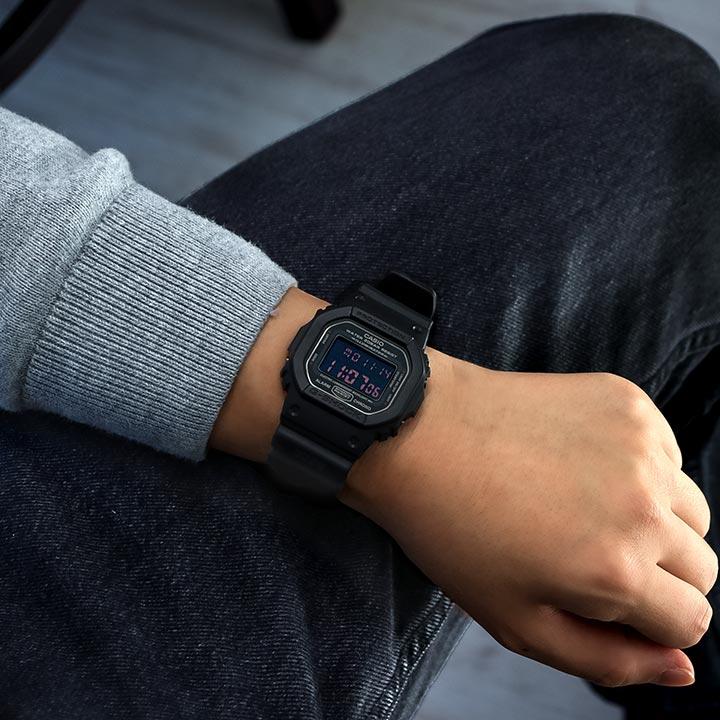 BOX訳あり Gショック G-SHOCK ジーショック オールブラック BASIC g-shock gショック デジタル DW-5600MS-1 マットブラック 黒 メンズ 腕時計 四角 逆輸入 : dw-5600ms-1 : 腕時計 メンズ アクセの加藤時計店 - 通販 - Yahoo!ショッピング BOX訳あり Gショック G-SHOCK ジーショック オールブラック BASIC g-shock gショック デジタル DW-5600MS-1 マットブラック 黒 メンズ 腕時計 四角 逆輸入 : dw-5600ms-1 : 腕時計 メンズ アクセの加藤時計店 - 通販 - Yahoo!ショッピング