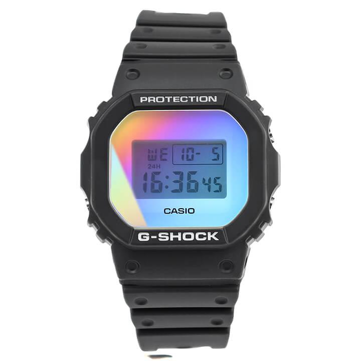 カシオ Gショック ジーショック CASIO G-SHOCK DW-5600SR-1 Iridescent Color 腕時計 時計 虹色 レインボー  カレンダー 防水 デジタル 黒 ブラック 逆輸入