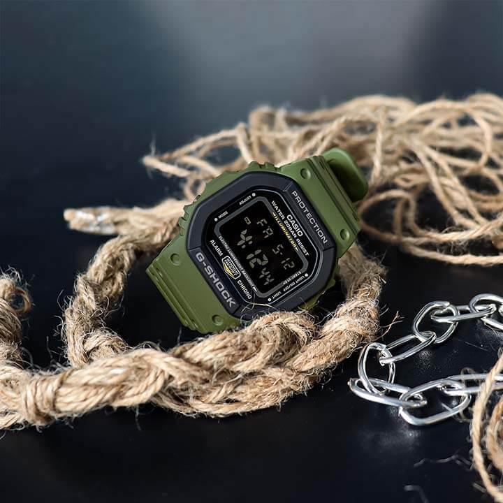 G-SHOCK Gショック CASIO カシオ Utility Color ユーティリティーカラー 防水 反転液晶 デジタル メンズ 腕時計 黒  ブラック 緑 カーキ DW-5610SU-3 逆輸入 四角