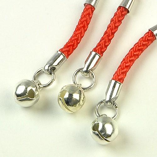 まとめ売り サンリオ 赤色 ラッパ ホルン チャーム 鈴付き 約60個 まとめ売り サンリオ 赤色 ラッパ ホルン チャーム 鈴付き 約60個