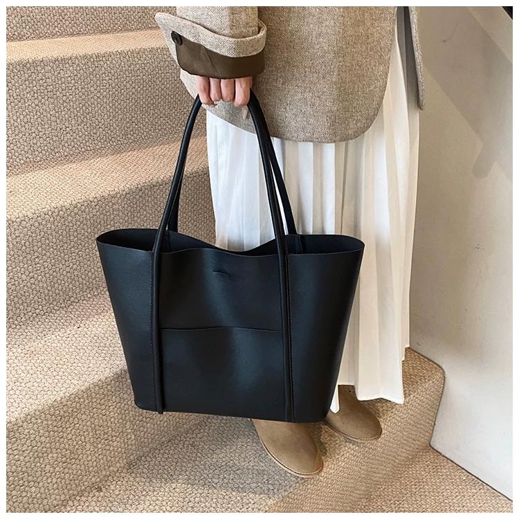 トートバッグ レディース 大容量 肩掛け 手持ち バック 軽い 無地