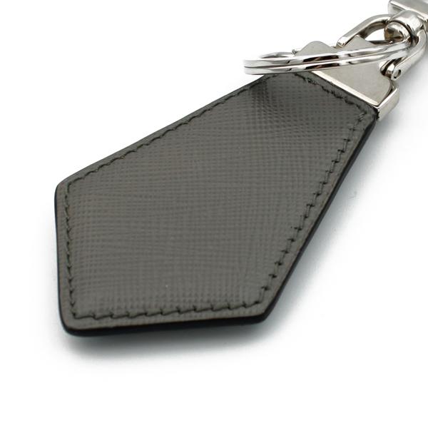 PRADA プラダ キーホルダー トライアングルロゴキーリング