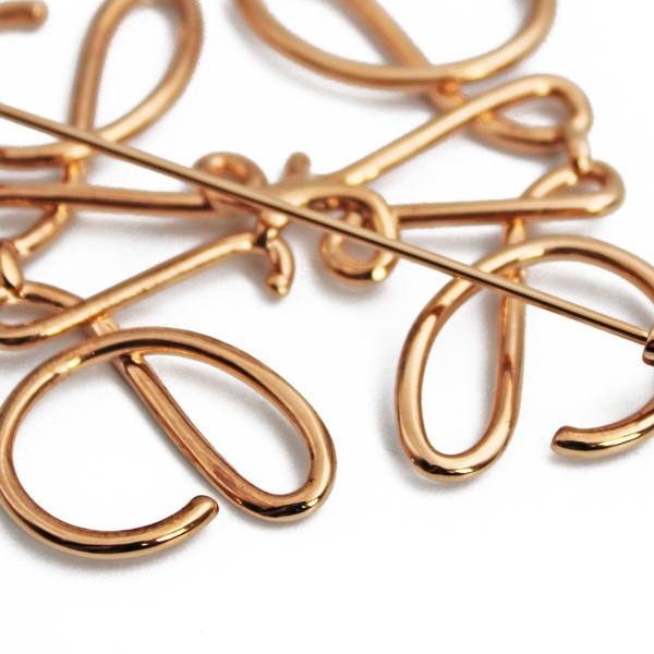 【品薄】LOEWE ローズゴールド ブローチ ロエベ LOEWE ロエベ ブローチ アナグラム メタル( ローズゴールドメッキ