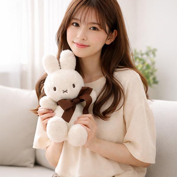 Miffy（ミッフィー） 70周年ギフトボックス ぬいぐるみ 手足が動く