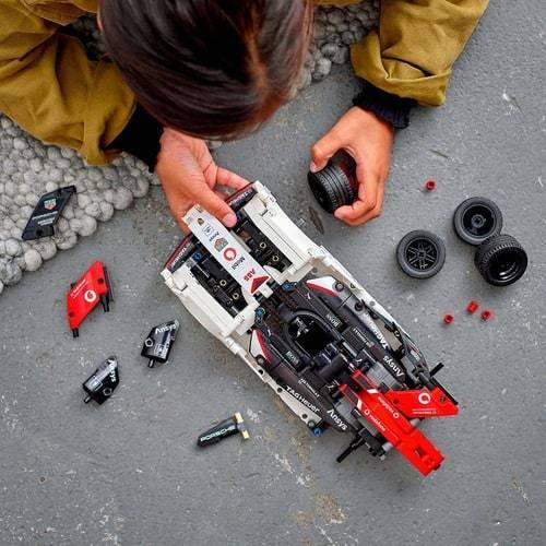 レゴ(LEGO) テクニック フォーミュラ E(R) ポルシェ 99X エレクトリック 42137の画像