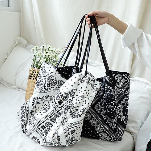 トートバッグ バンダナ柄 トート エコバッグ ショッピングバッグ 大容量 持ち手 合皮 革 レザー おしゃれ 綿 大人気 ママバッグ メール便 Ba 196 Tokohana 通販 Yahoo ショッピング