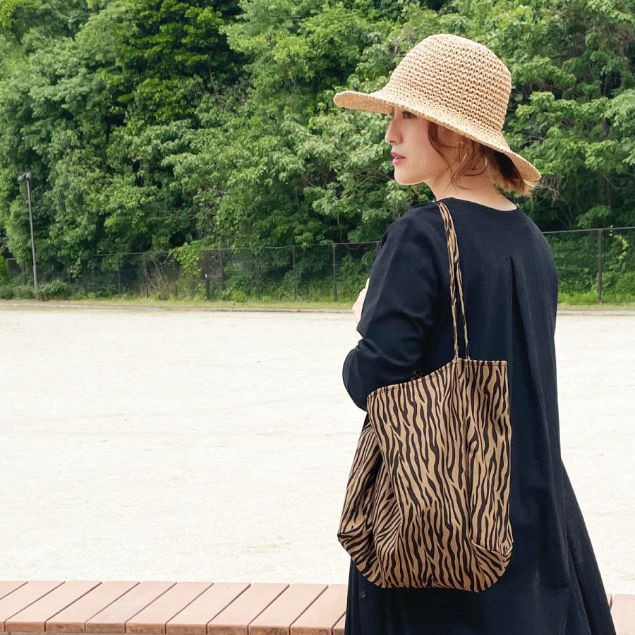 トートバッグ ゼブラ柄 大きめ エコバッグ 肩掛け a4 大容量 軽い 布