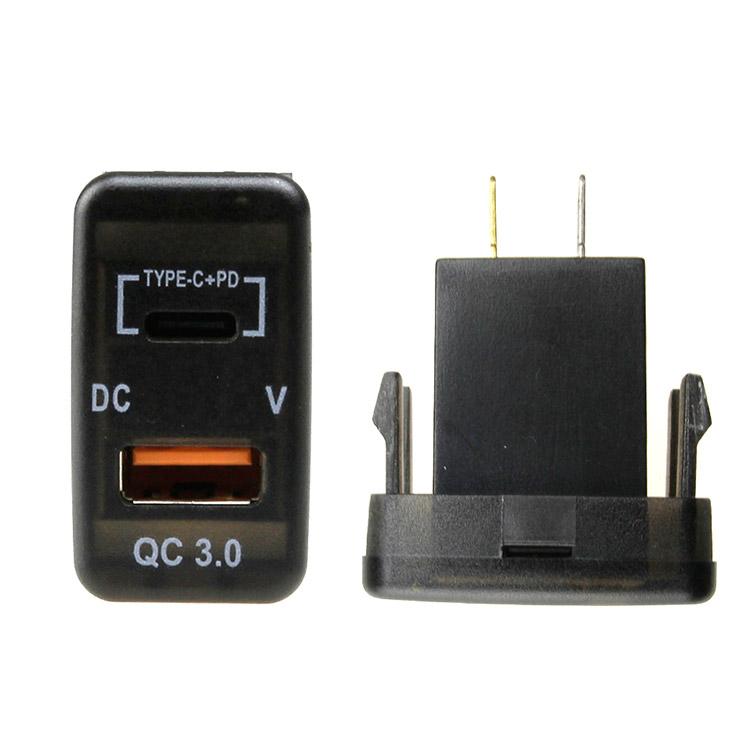 トヨタ（TOYOTA） 【特】トヨタ車用 2USBポート USB A type C 充電USB