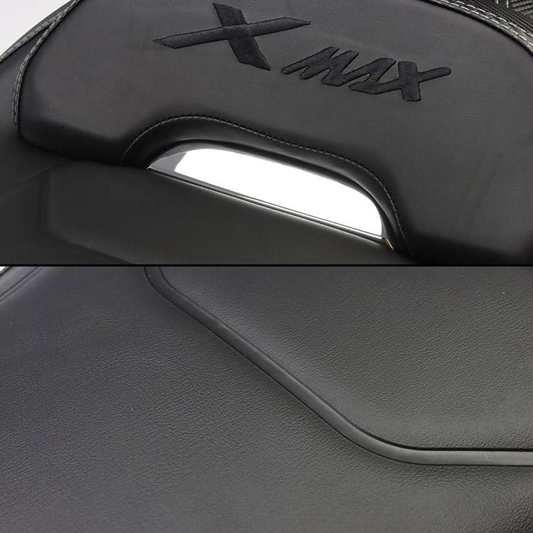 ヤマハ対応 Xマックス250 XMAX250（2023〜2025年モデル SG70J）用 ローダウン カスタムシート完成品 黒レザー調 ＆カーボン調の画像