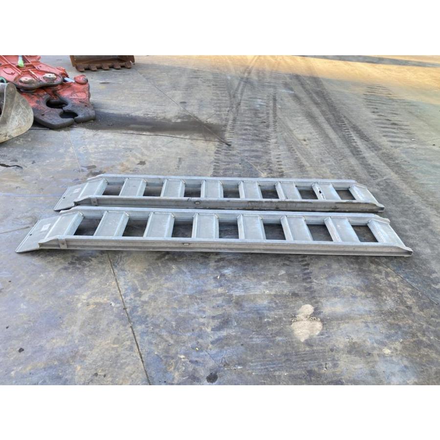 アルミブリッジ アルミラダー 2本セット 全長2,500mm 幅370mm スロープ