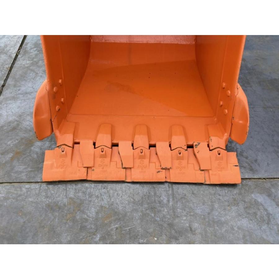 専用準備 標準バケット ノーマル バケツ 純正品 日立 ZX135 0.45m3 平爪