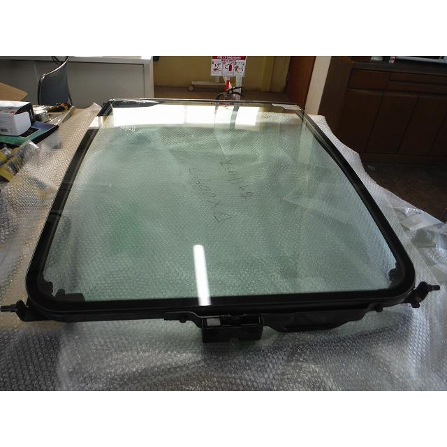 フロントガラス ユンボ用パーツ 重機 ユンボ ショベル バックホー 建設