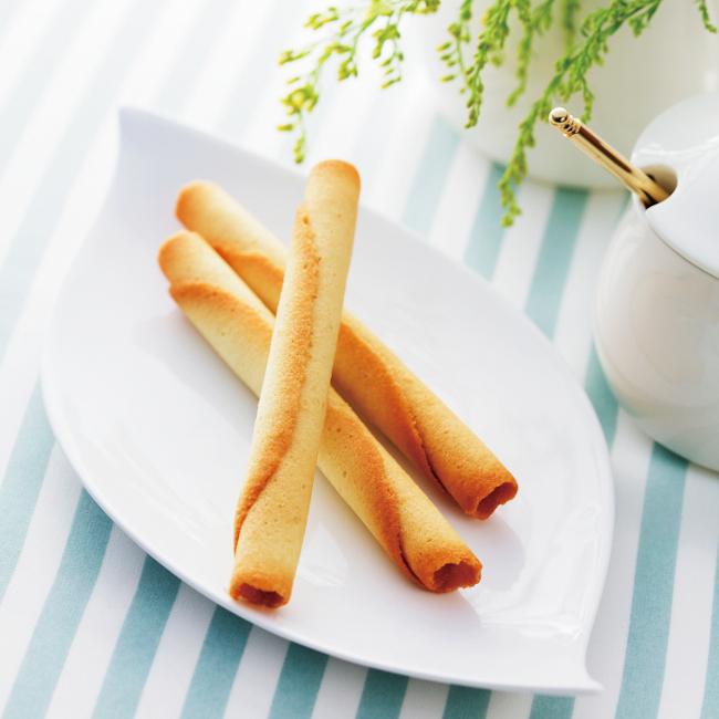 お気に入りのお中元 御中元 ギフト 東京風月堂 のし プレゼント スイーツ 個包装 洋菓子 セット パピヨットL(36本入) お菓子 詰め合わせ 焼き 菓子、クッキー お中元 御中元 帰省 ギフト スイーツ お菓子 プレゼント 詰め合わせ 個包装 のし セット ラッピング ゴーフル 東京風月堂 ゴーフルS 2缶入