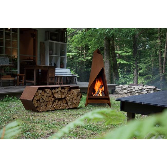 お庭でキャンプ。HETA  tipi150  中古販売致します。 Tipi 150 | ファイヤーサイド - 薪ストーブと焚き火で楽しむ火のある暮らし